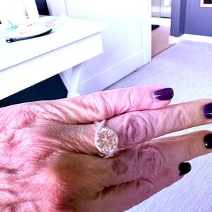 Elegant Silver Women's Ring